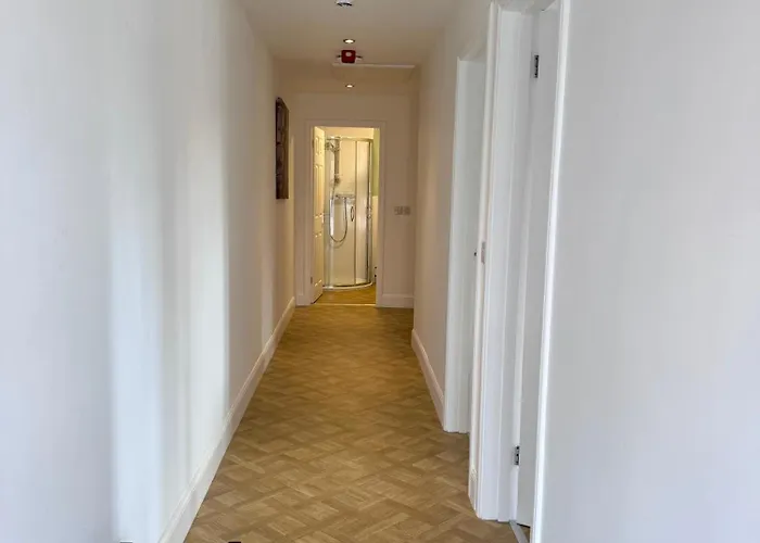 6 Sheraton Apartments
